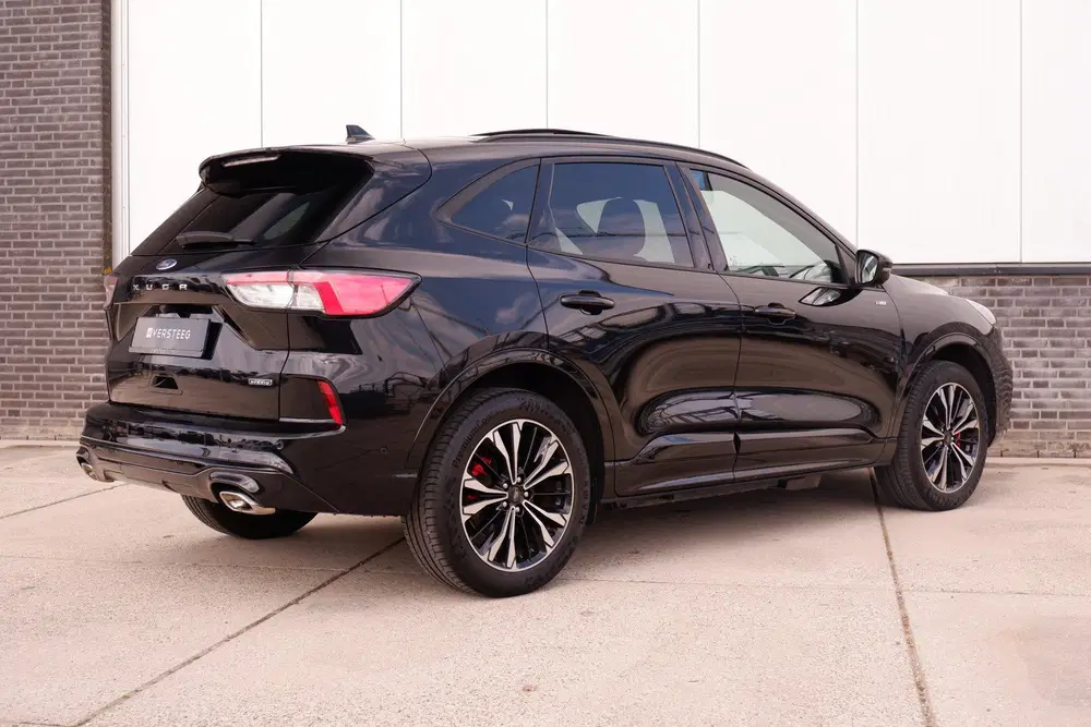 Ford Kuga 2.5 PHEV ST-Line X uit 2023, foto 2