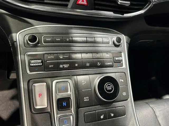 Hyundai SANTA FE 1.6 T-GDi HEV 230pk Aut. i-Motion Trekhaak uit 2022, foto 12
