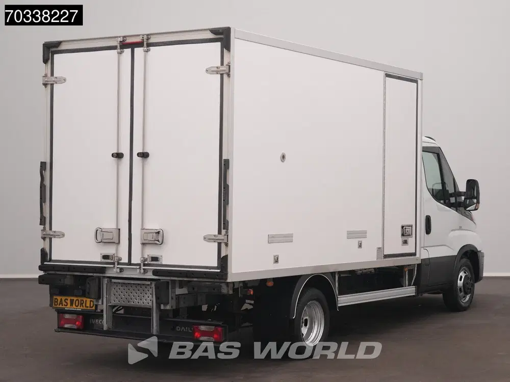 Iveco Daily Koelwagen MultiTemp Thermo King V-500-MAX uit 2021, foto 2