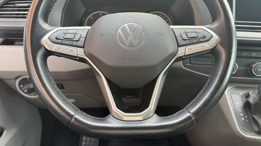 Volkswagen Transporter 2.0 TDI L2H1 4Motion uit 2021, foto 12