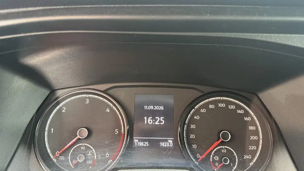 Volkswagen Transporter 2.0 TDI L2H1 4Motion uit 2021, foto 14