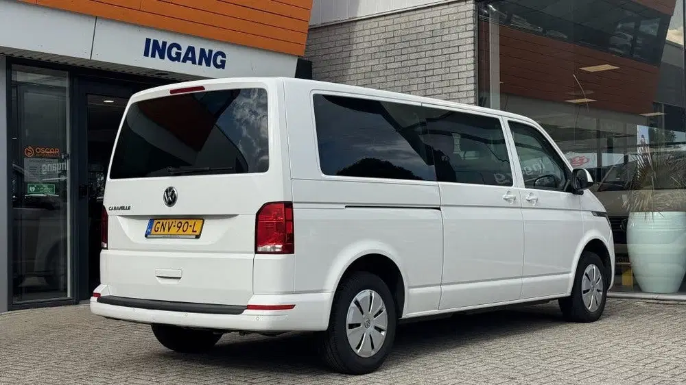 Volkswagen Transporter 2.0 TDI L2H1 4Motion uit 2021, foto 5