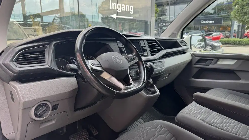 Volkswagen Transporter 2.0 TDI L2H1 4Motion uit 2021, foto 7