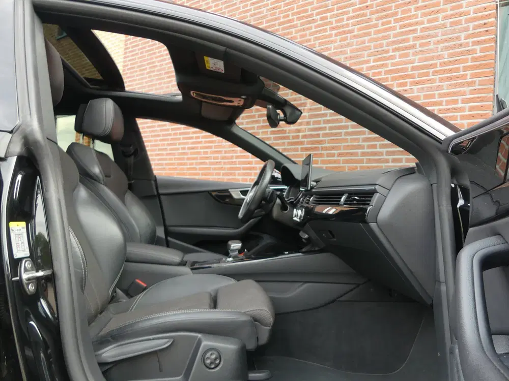 Audi A5 35 TFSI S-Line uit 2022, foto 6