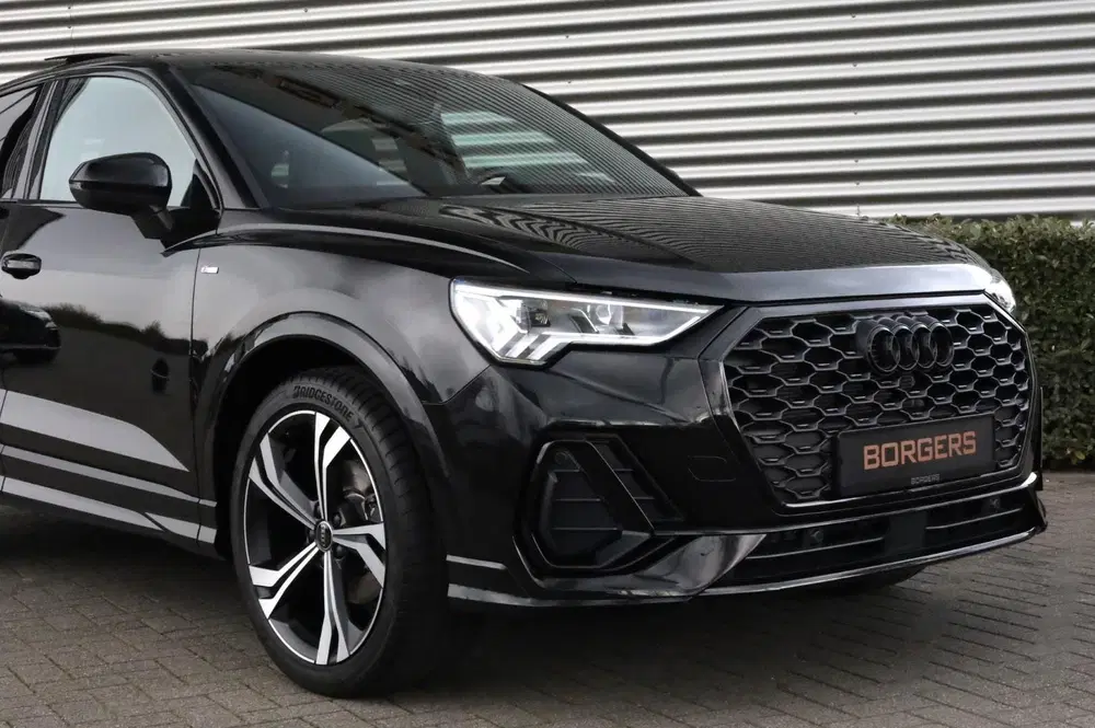 Audi Q3 35 TFSI Pano l Trekhaak l Sonos l Rode sti uit 2025, foto 2