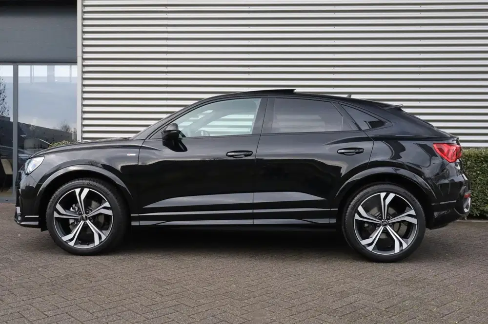Audi Q3 35 TFSI Pano l Trekhaak l Sonos l Rode sti uit 2025, foto 5
