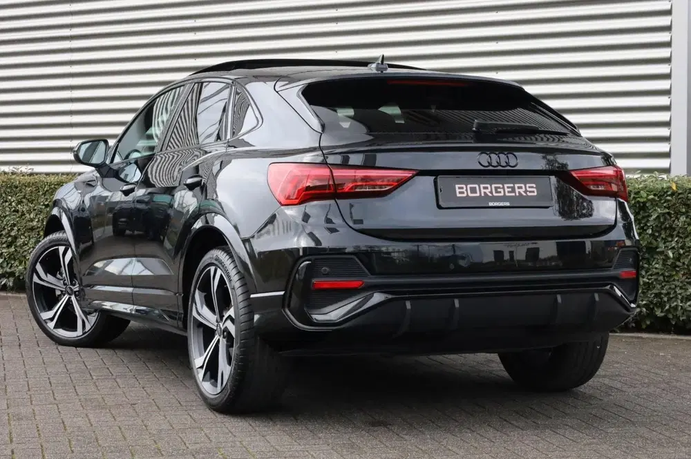 Audi Q3 35 TFSI Pano l Trekhaak l Sonos l Rode sti uit 2025, foto 6
