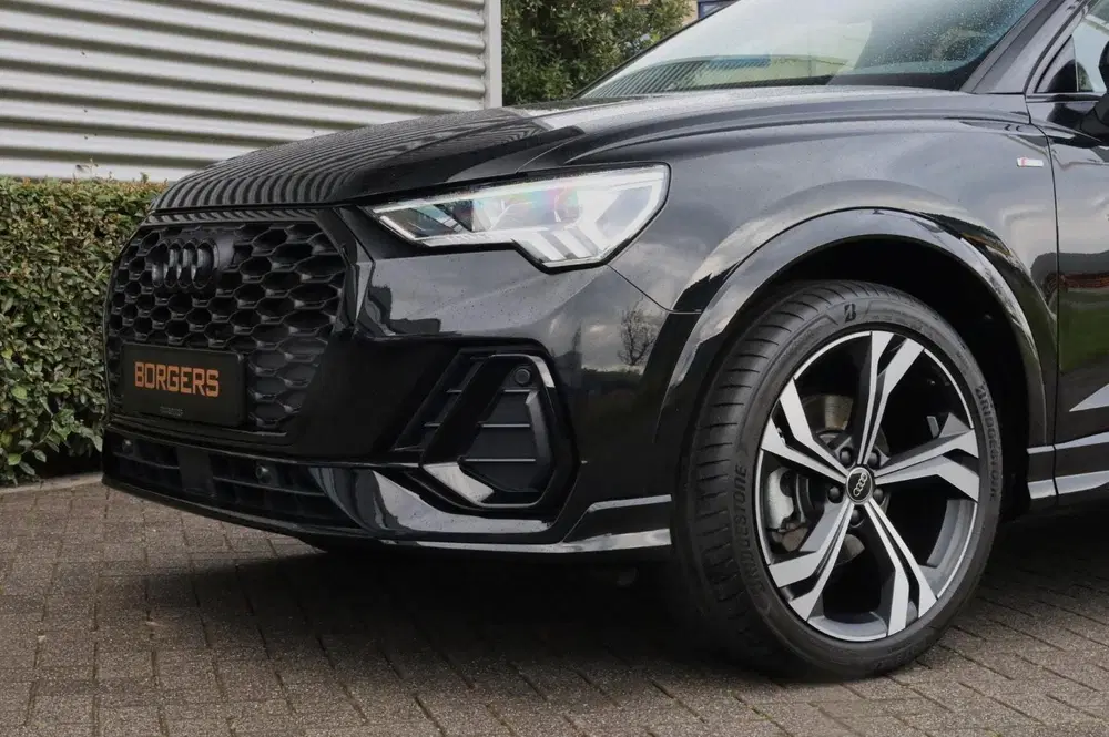 Audi Q3 35 TFSI Pano l Trekhaak l Sonos l Rode sti uit 2025, foto 9