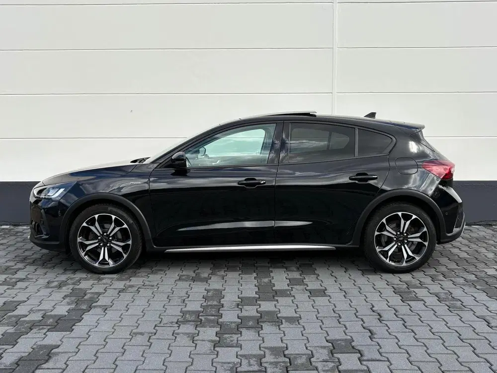 Ford Focus 1.0 EcoBoost 125pk Hybrid Active Vignale uit 2022, foto 4
