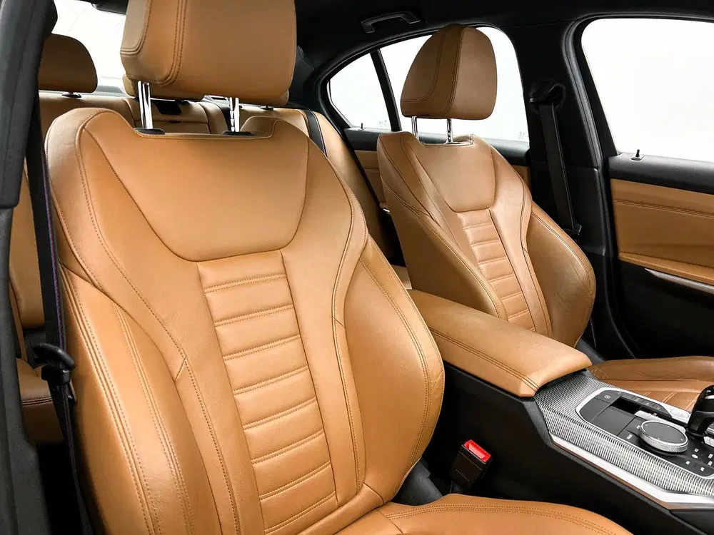 BMW 3-serie 330e High Executive M Sport uit 2019, foto 14