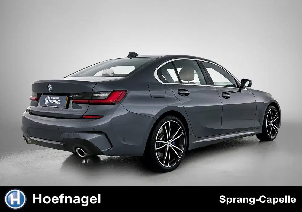 BMW 3-serie 330e High Executive M Sport uit 2019, foto 2
