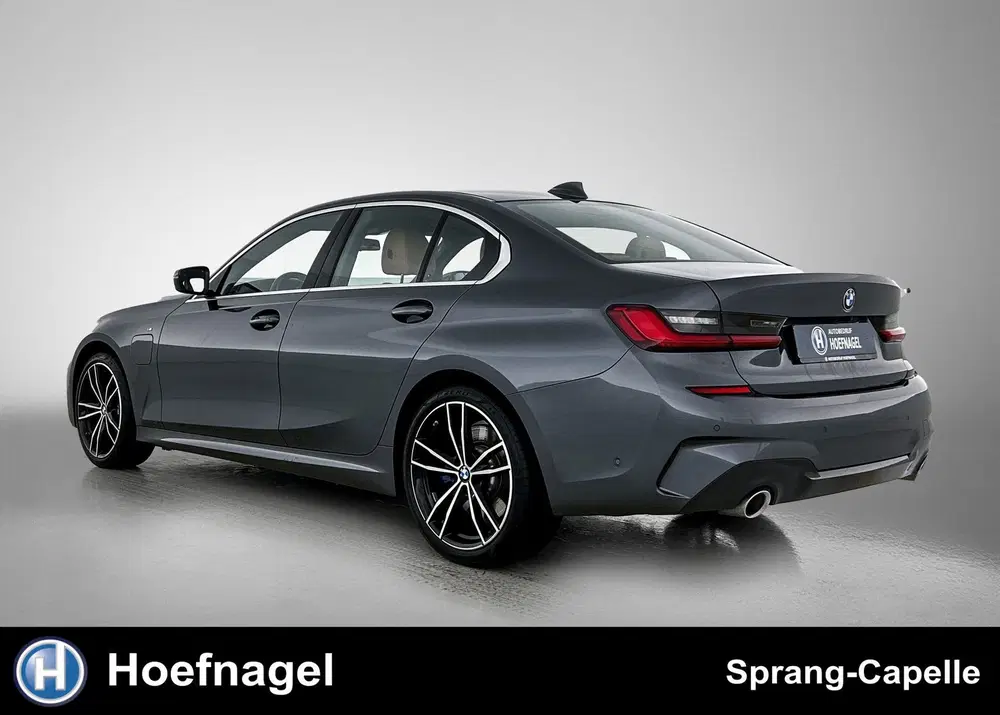 BMW 3-serie 330e High Executive M Sport uit 2019, foto 8