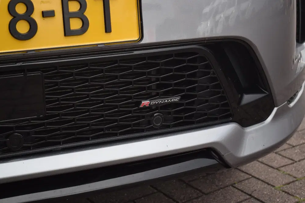 Land Rover Discovery Sport P300e 1.5 R-Dynamic HSE uit 2023, foto 9