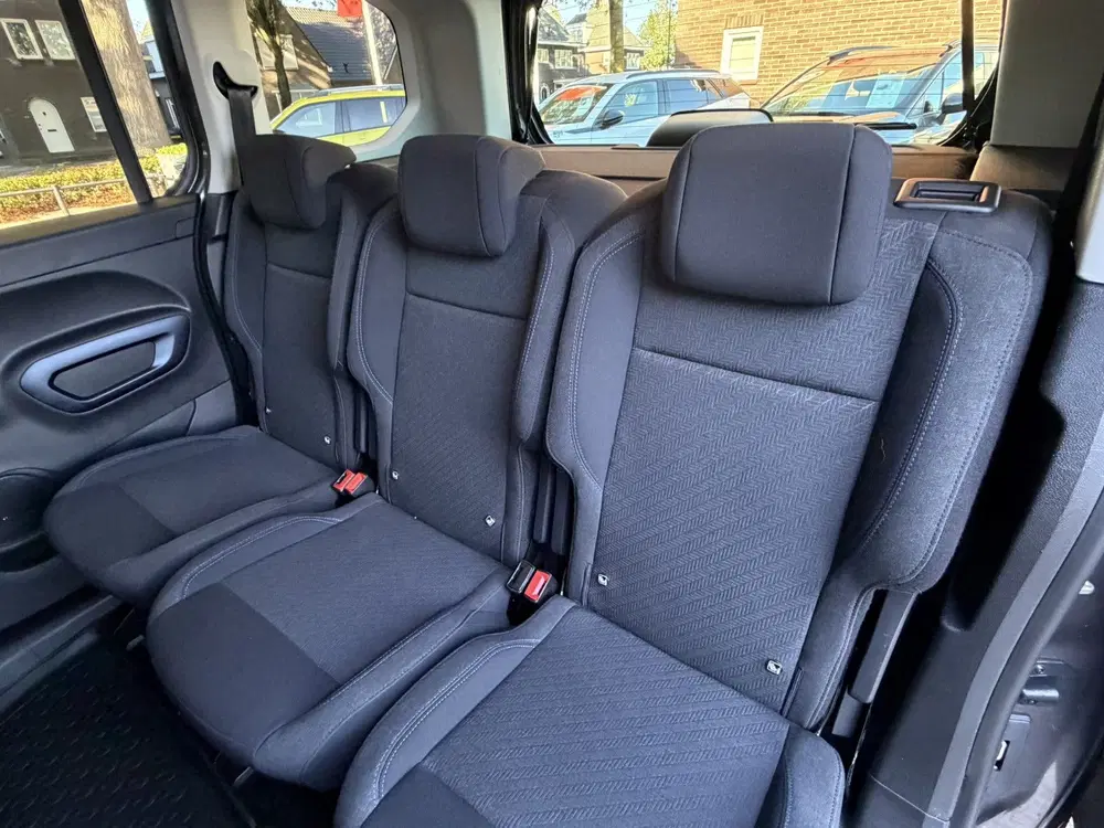 Peugeot Rifter 1.2 Benzine 110 Pk Allure * Navigatie * Tr uit 2019, foto 12