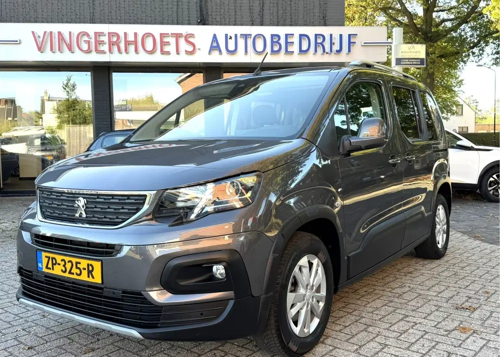 Peugeot Rifter 1.2 Benzine 110 Pk Allure * Navigatie * Tr uit 2019, foto 2