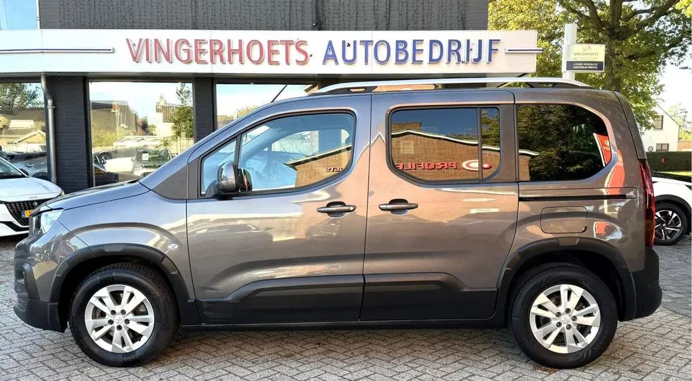 Peugeot Rifter 1.2 Benzine 110 Pk Allure * Navigatie * Tr uit 2019, foto 3
