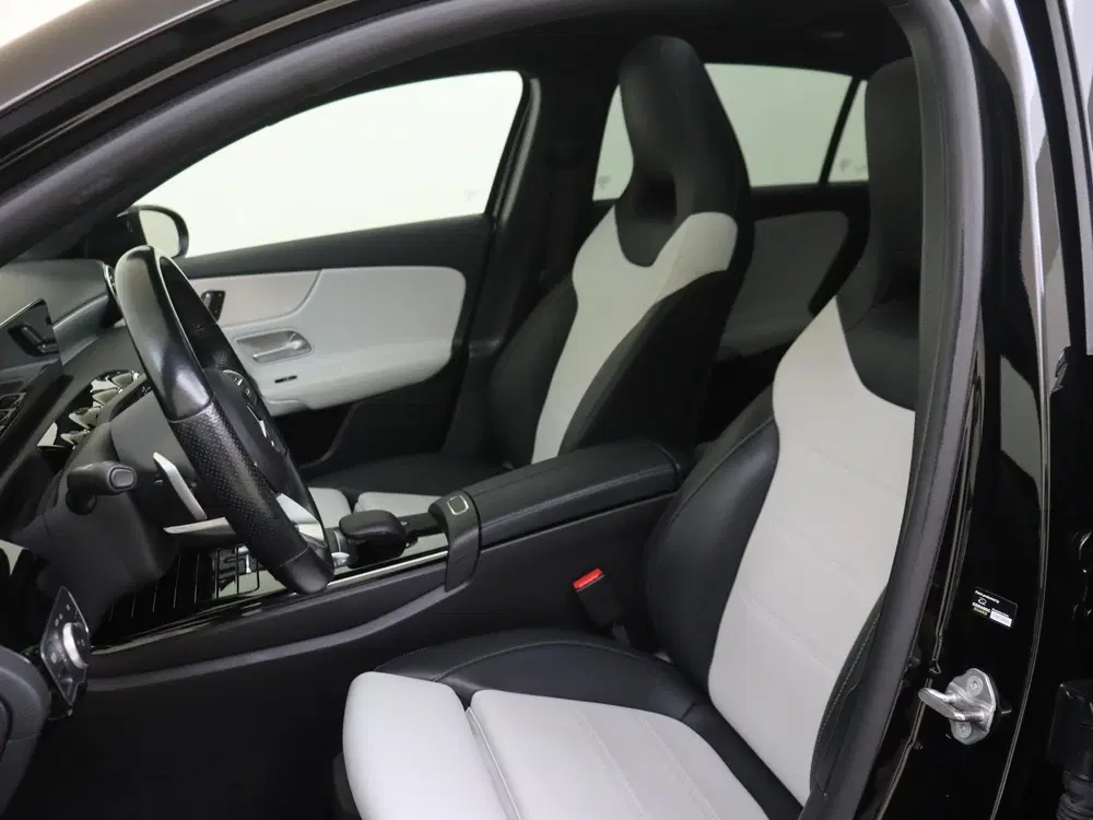 Mercedes-Benz A-Klasse 250 e Premium Plus uit 2021, foto 3