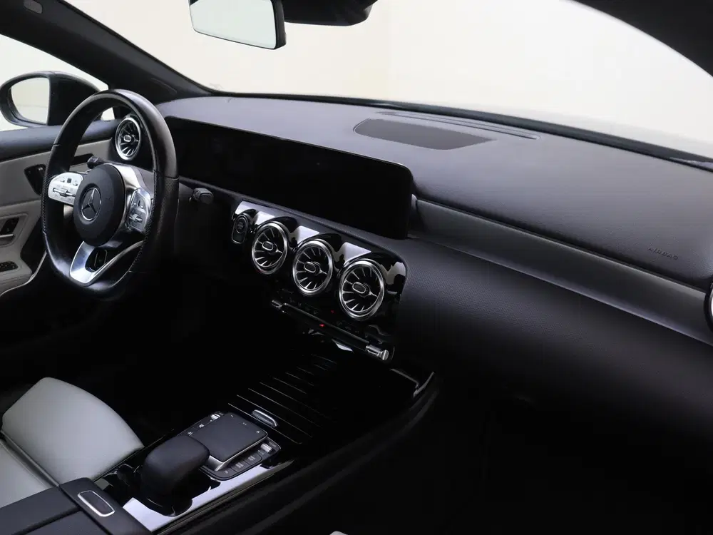 Mercedes-Benz A-Klasse 250 e Premium Plus uit 2021, foto 4