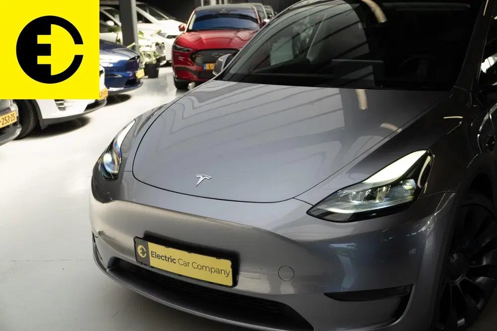 Tesla Model Y Performance AWD 75 kWh uit 2023, foto 3