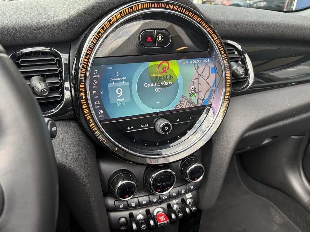 Mini Cabrio 1.5 Cooper Classic uit 2022, foto 15