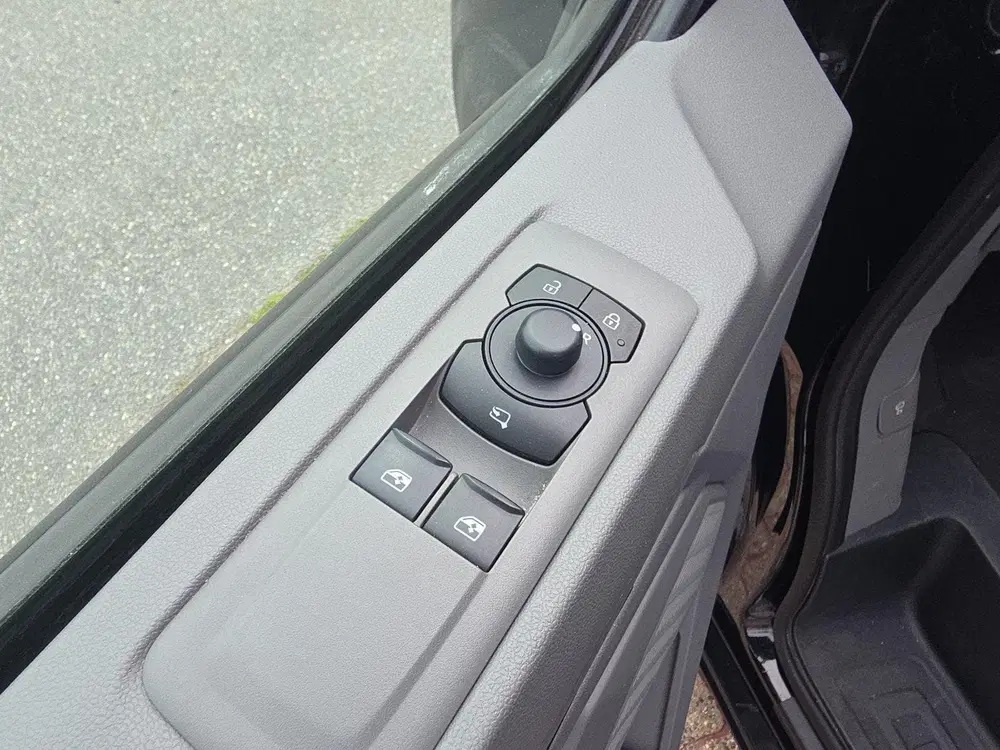 Volkswagen Transporter 2.0 TDI L2H1 uit 2025, foto 15