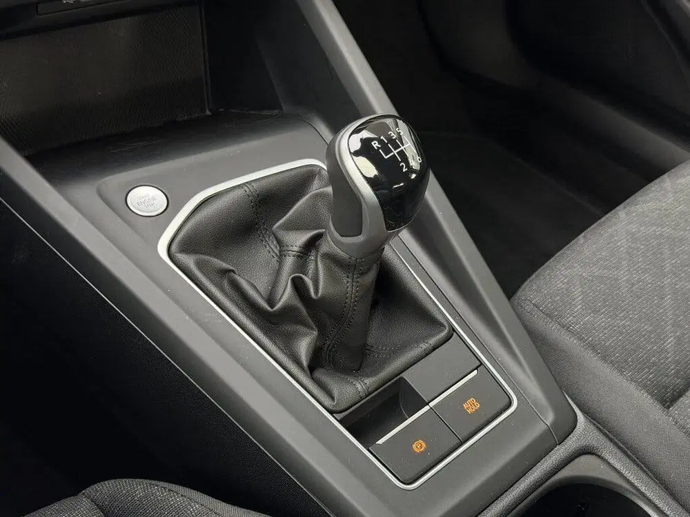 Volkswagen Golf 1.0 TSI Life uit 2024, foto 10