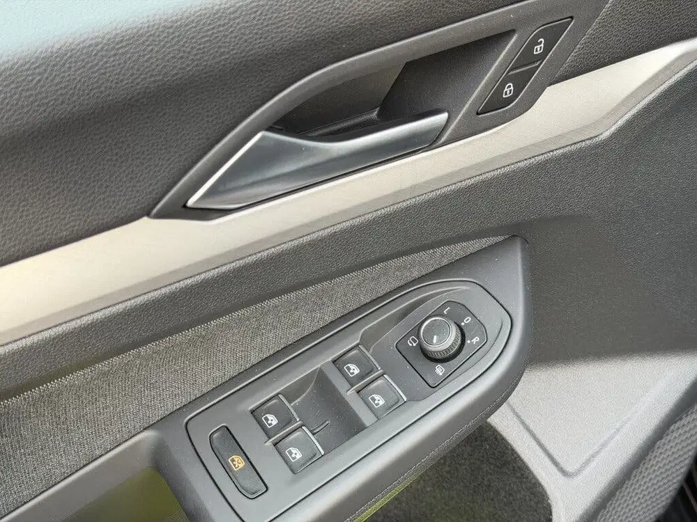 Volkswagen Golf 1.0 TSI Life uit 2024, foto 11