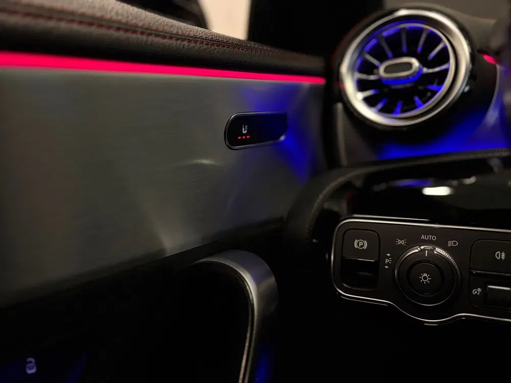 Mercedes-Benz CLA 180 Business Solutio uit 2020, foto 10