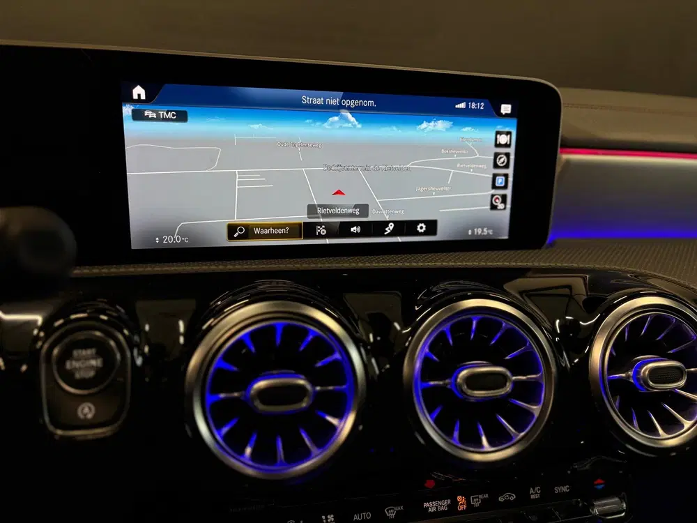 Mercedes-Benz CLA 180 Business Solutio uit 2020, foto 14