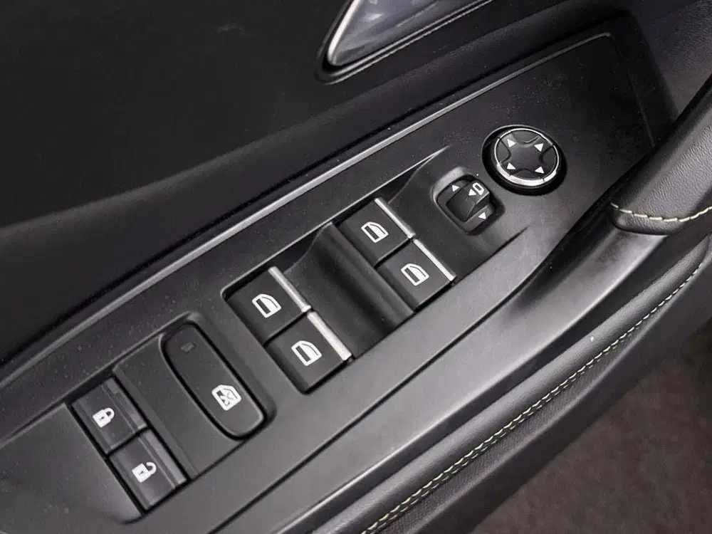 Peugeot 308 1.6 Plug-in Hybrid 180 GT Pano uit 2022, foto 10