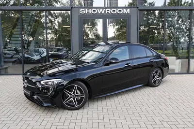 Mercedes-Benz C-Klasse 200 AMG Line PANO KEYLESS CAM uit 2022