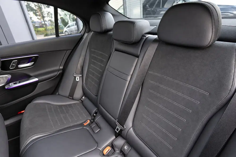 Mercedes-Benz C-Klasse 200 AMG Line PANO KEYLESS CAM uit 2022, foto 7