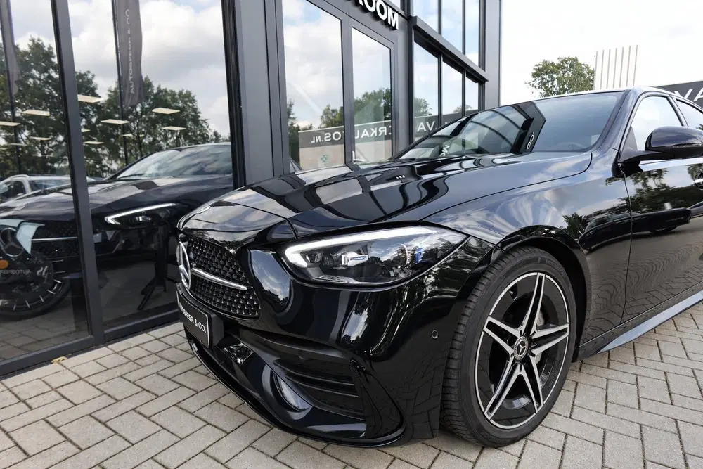 Mercedes-Benz C-Klasse 200 AMG Line PANO KEYLESS CAM uit 2022, foto 8