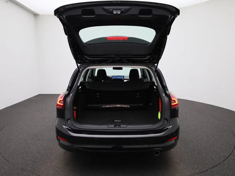 Ford Focus 1.0 EcoBoost Hybrid Titanium uit 2023, foto 11