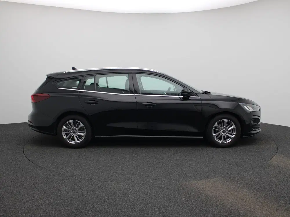 Ford Focus 1.0 EcoBoost Hybrid Titanium uit 2023, foto 6
