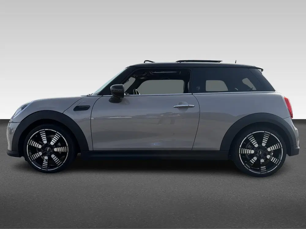 Mini Cooper 1.5 Cooper MINI Yours uit 2022, foto 2