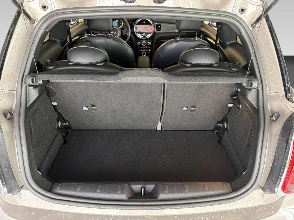 Mini Cooper 1.5 Cooper MINI Yours uit 2022, foto 9