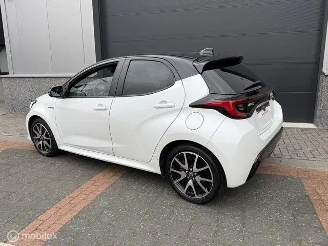 Toyota Yaris 1.5 Hybrid Launch Edit HUD PDC Keyless Gar uit 2021, foto 6