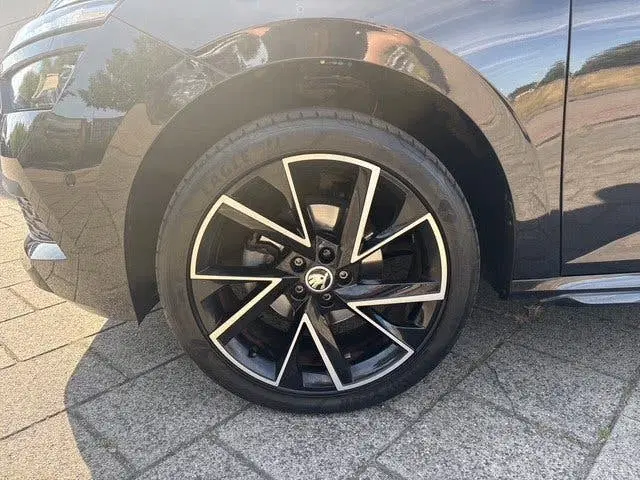 Skoda Kamiq 1.0 TSI Monte Carlo Edition uit 2022, foto 8