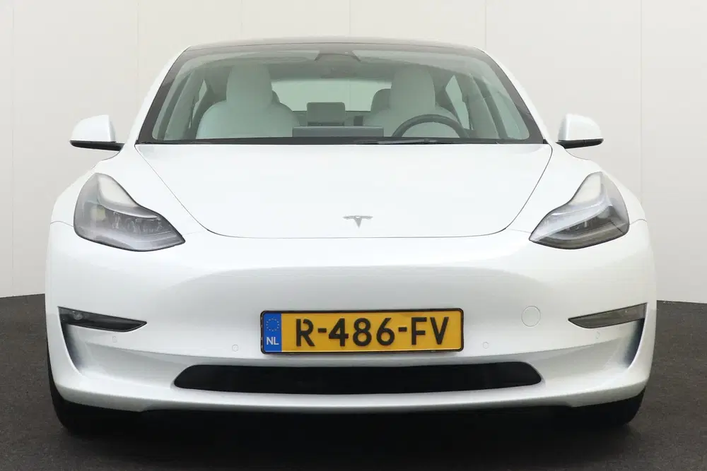 Tesla Model 3 Performance AWD 75 kWh (90% SOH) 463 PK 20 uit 2022, foto 3