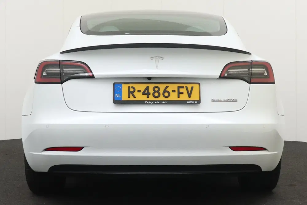 Tesla Model 3 Performance AWD 75 kWh (90% SOH) 463 PK 20 uit 2022, foto 4