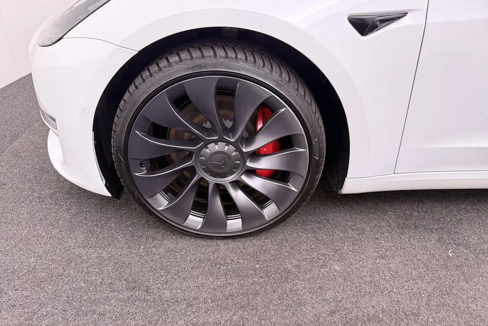 Tesla Model 3 Performance AWD 75 kWh (90% SOH) 463 PK 20 uit 2022, foto 7