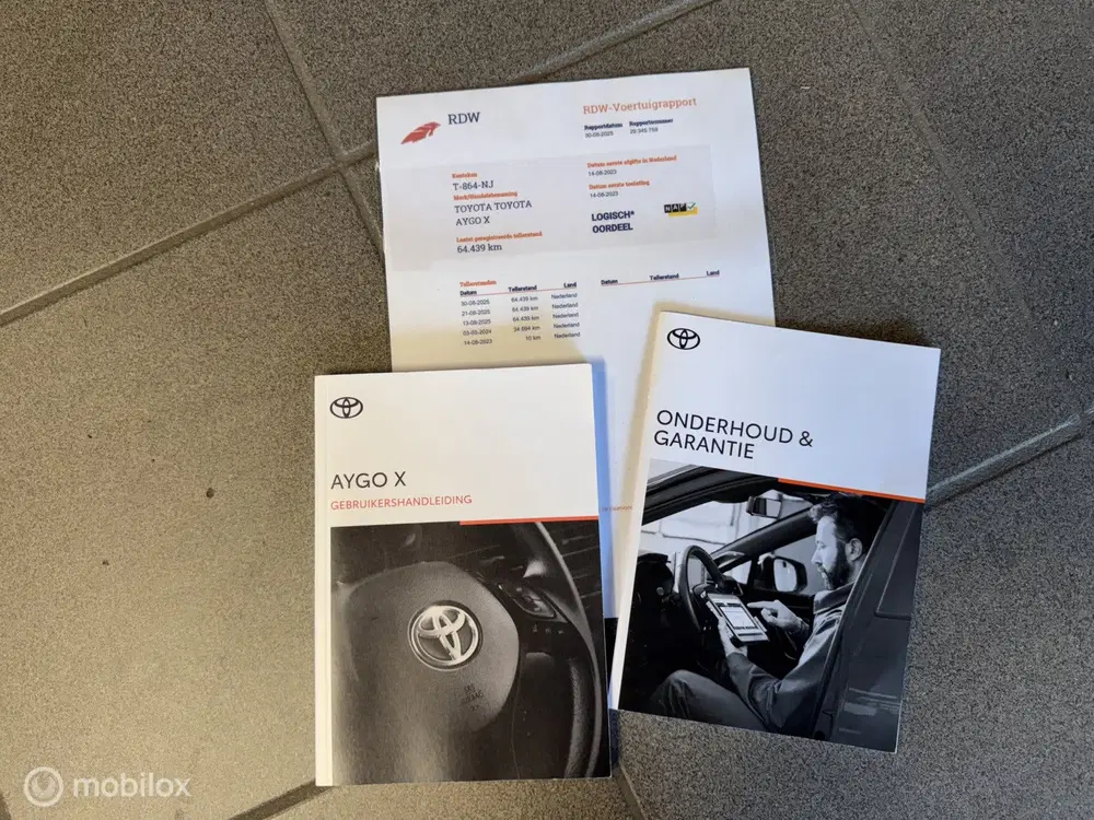 Toyota Aygo X 1.0 VVT-i MT Play Nederlandse auto. uit 2023, foto 14