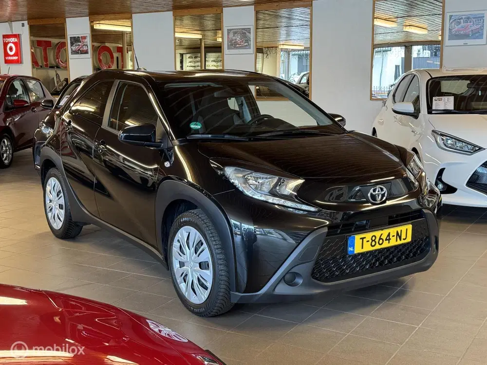 Toyota Aygo X 1.0 VVT-i MT Play Nederlandse auto. uit 2023, foto 3