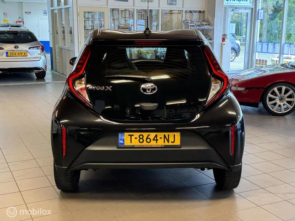 Toyota Aygo X 1.0 VVT-i MT Play Nederlandse auto. uit 2023, foto 6