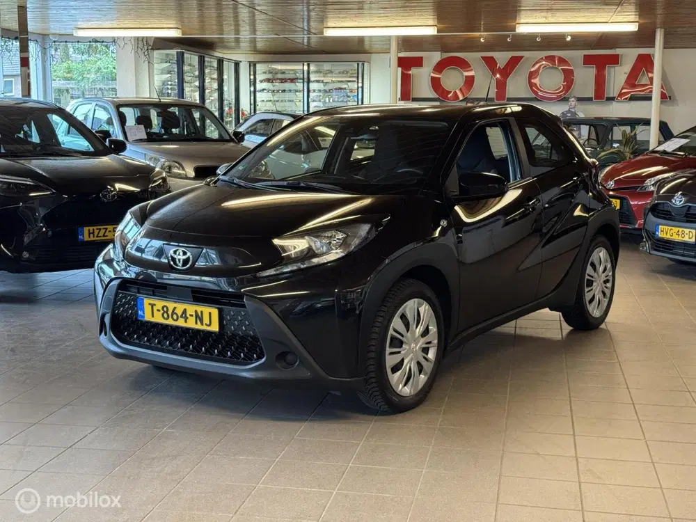 Toyota Aygo X 1.0 VVT-i MT Play Nederlandse auto. uit 2023, foto 9