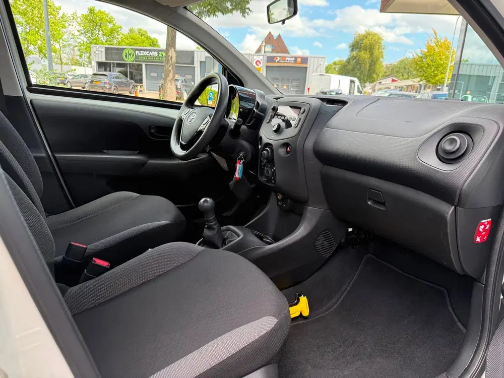 Toyota Aygo 1.0 VVT-i x-fun uit 2019, foto 10