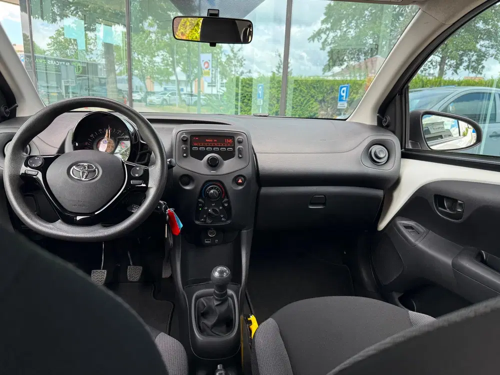 Toyota Aygo 1.0 VVT-i x-fun uit 2019, foto 2