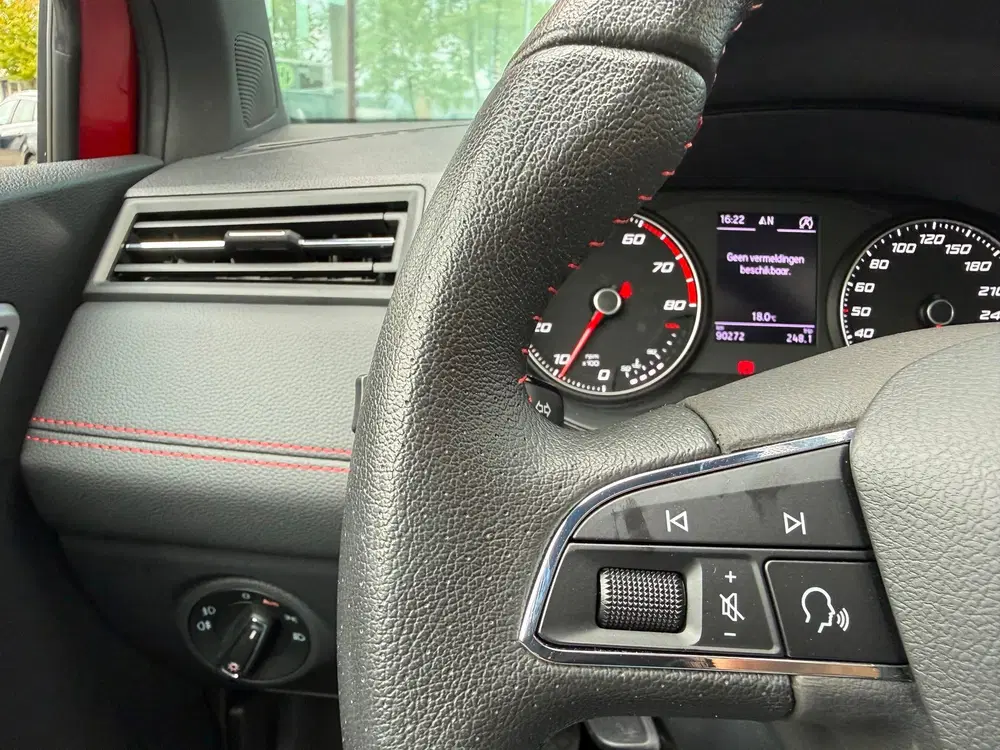 SEAT Ibiza 1.0 TSI FR Business Intense uit 2021, foto 3