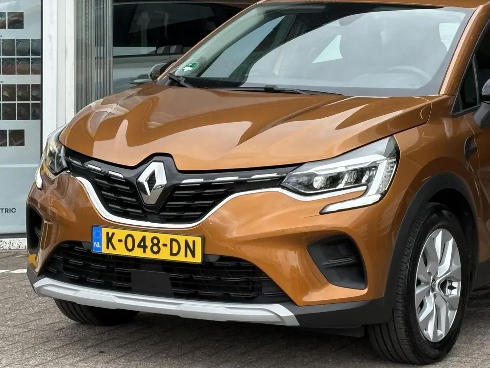 Renault Captur 1.3 TCe 130 Zen uit 2020, foto 3